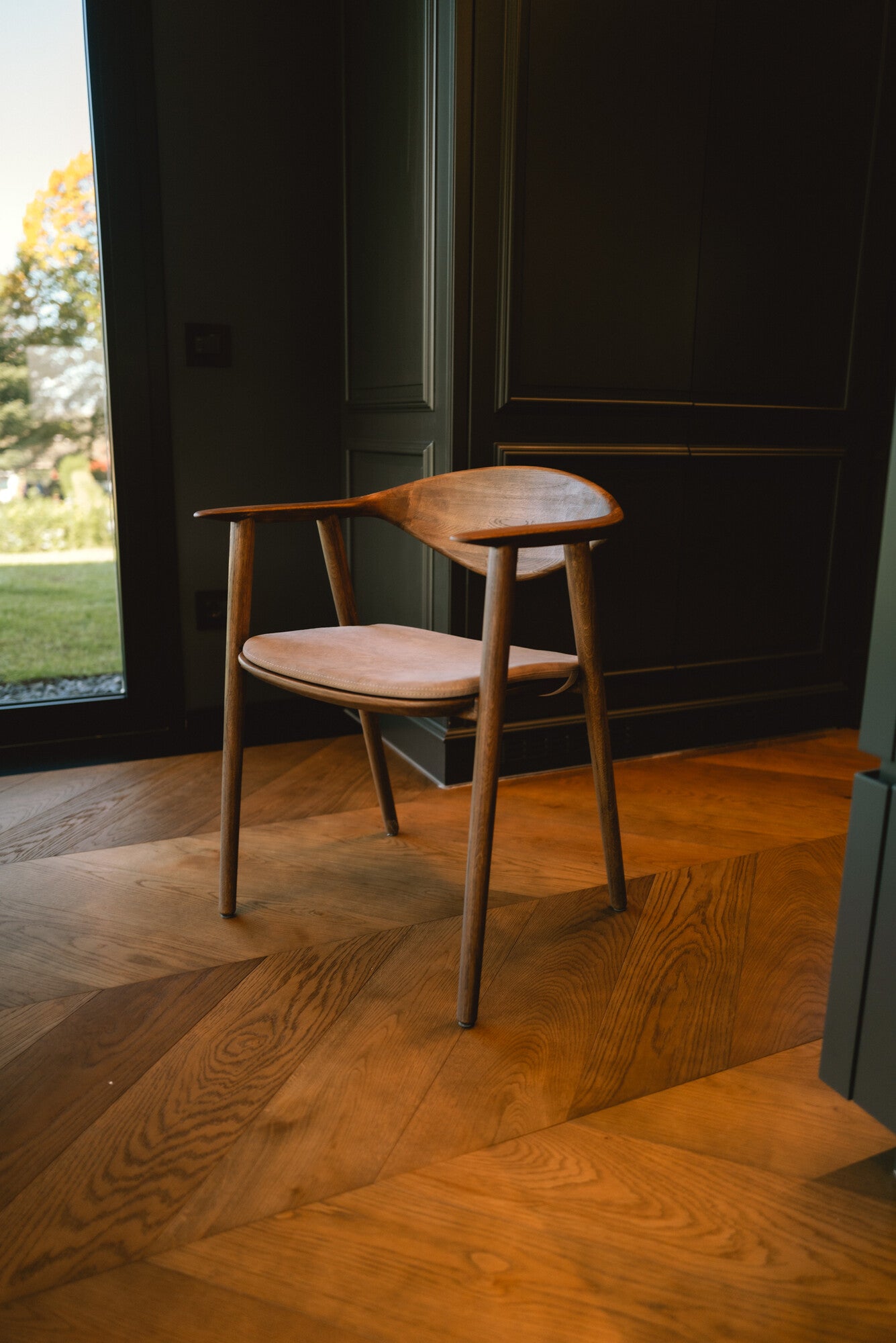 Chair Brolo
